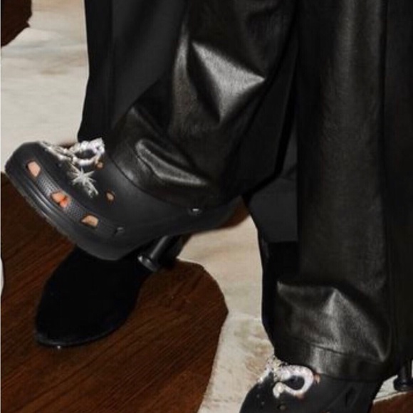 CROC LIKE HEELS-UNIQUE AND WORN ONCE - Picture 10 of 11